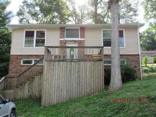 409 Fayette Cir, Tourison, WV 25840-1364