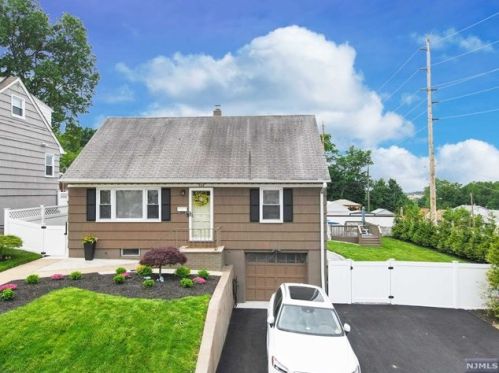 228 Marlboro Rd, Wood-Ridge, NJ 07075-1120
