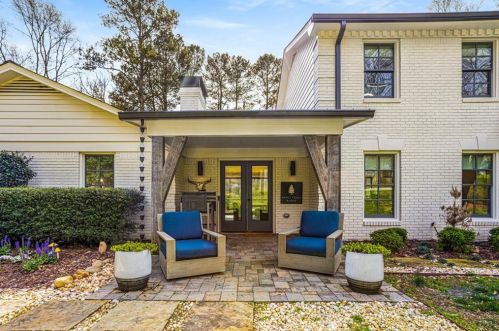935 Landmark Dr, Atlanta GA  30342-2405 exterior