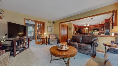 7 Wescott Ct, Lemont IL  60440-9000 exterior