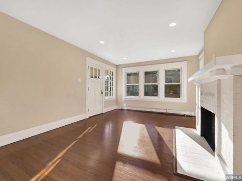 9 Hudson Ave, Maplewood NJ  07040-1506 exterior