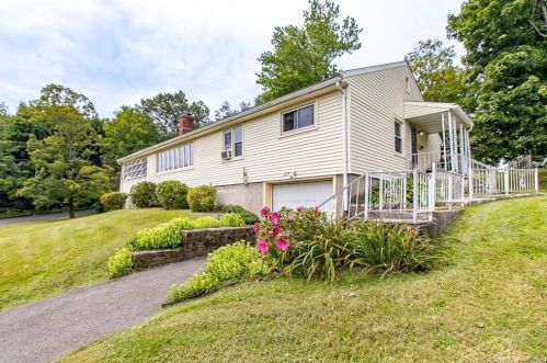 167 Ellwood Rd, Kensington, CT 06037-2733