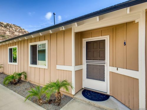1225 Saltbush Ln, El Cajon, CA 92019-2841