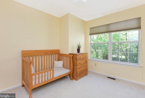 5 Brookline Ct, Princeton NJ  08540-1741 exterior
