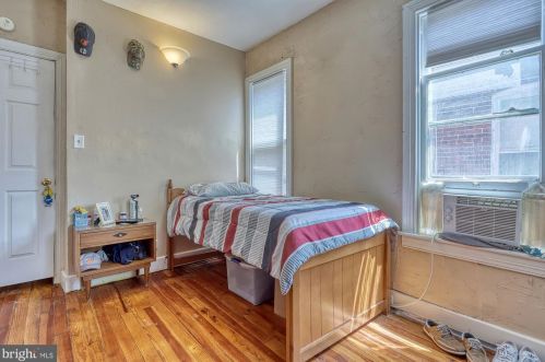 318 Hawthorne St, York PA 17404-3154 exterior