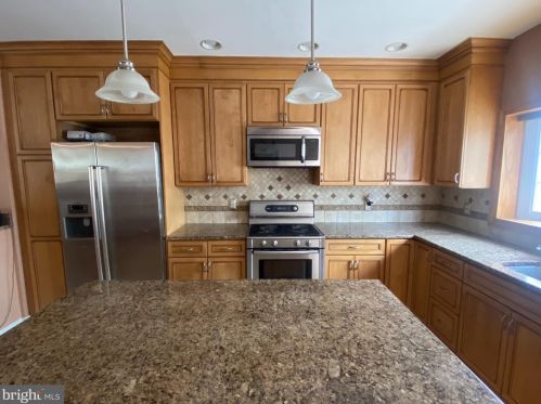 2817 13 St, Philadelphia PA  19133-1208 exterior