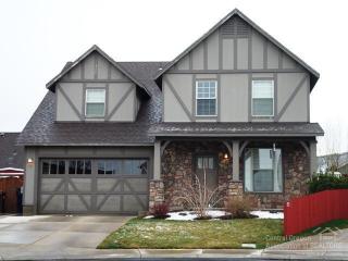 1220 34th Pl, Eagle Crest, OR 97756-7455
