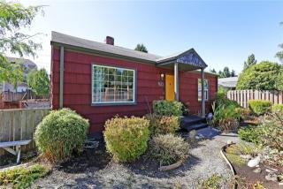 8613 35th Ave, Seattle, WA 98115-3697