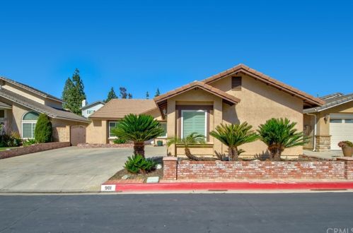 901 Mesa View St, Upland, CA 91784-8002