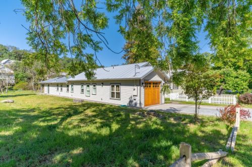 81 Spanish St, Sutter Creek, CA 95685-9547