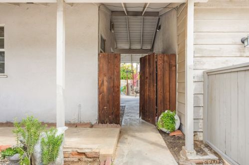 2597 Central Ave, Riverside CA  92506-3409 exterior