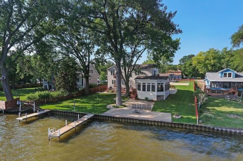 27771 Lake Shore Dr, Spring Grove IL  60081-9118 exterior