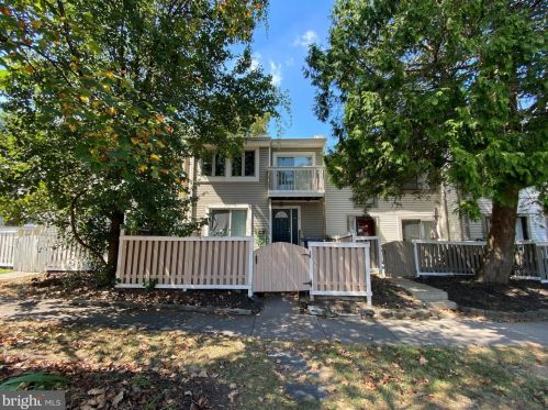 12782 Cara Dr, Woodbridge VA  22192-2735 exterior