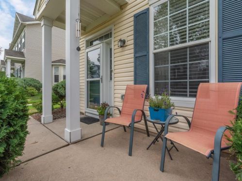 648 Providence Dr, Prior Lake, MN 55379-4536