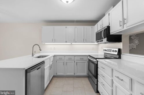 11878 Blue February Way, Columbia, MD 21044-4400