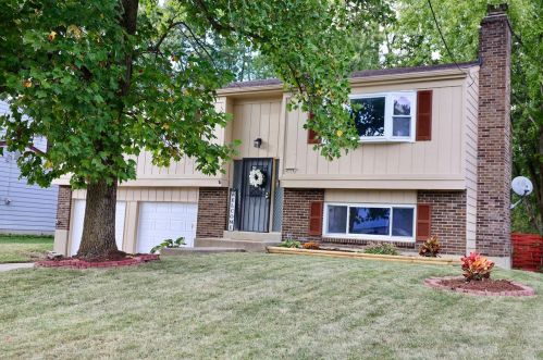 2576 Ambassador Dr, Cincinnati, OH 45231-1818