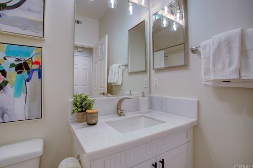 324 Quail Rdg, Irvine CA  92603-4240 exterior