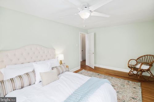 762 Mount Vernon Ave, Tavistock NJ  08033-2817 exterior