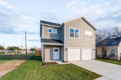 1705 Arizona Ave, Fort Worth, TX 76104-5012