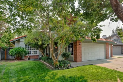 4705 Selway Ct, Elk Grove, CA 95758-4020