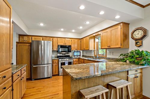 14145 Guthrie Ave, Saint Paul MN  55124-6752 exterior