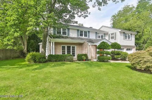 30 Split Timber Pl, Riverside CT  06878-1018 exterior