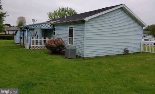 265 Robin Ann Ct, York, PA 17406-1411