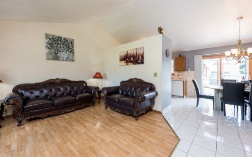 3145 Newcastle Ct, Waukegan, IL 60087-2164