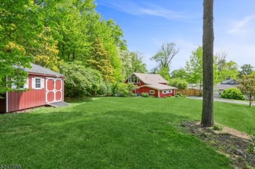 141 Glenside Ave, Scotch Plains NJ  07076-1528 exterior