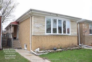 5540 California Ave, Chicago, IL 60625-3226