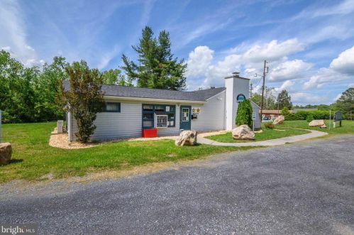25 Cappy Rd, Linden, VA 22642-5535