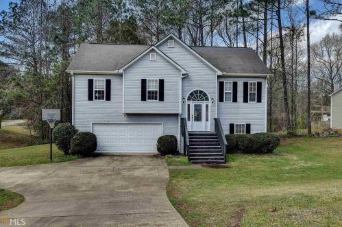 34 Corn Crib Dr, Newnan, GA 30263-6080