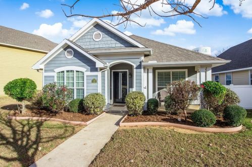 1728 Goodwin Dr, Aubrey, TX 76227-5718