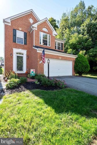 7971 William Augustus Ct, Lorton, VA 22079-2346