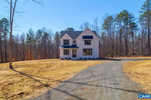 529 Link Evans Ln, Earlysville, VA 22936-2033
