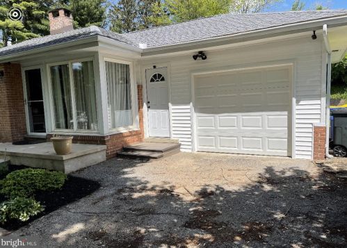 2059 Chancellor Rd, York, PA 17403-4733