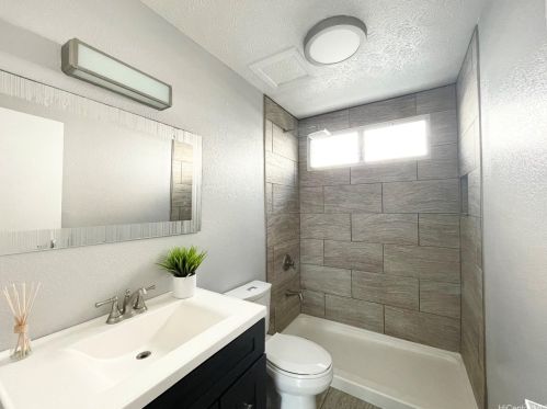 1379 13th Ave, Honolulu HI  96816-3854 exterior