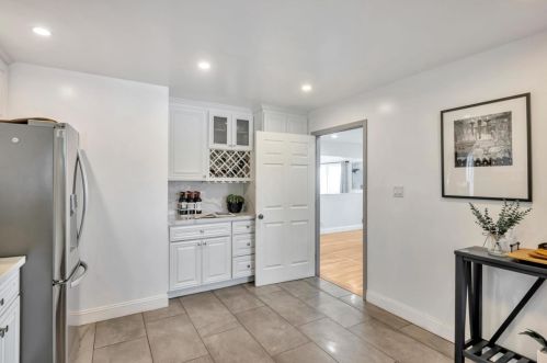 1924 Marineview Dr, San Leandro CA 94577-5315 exterior