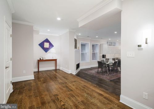 2022 Chancellor St, Philadelphia PA 19103-5605 exterior