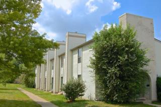 1451 Southport Rd, Indianapolis IN  46227-5385 exterior