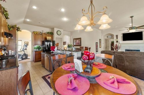 804 Sequoia Way, Fort Worth TX  76131-3557 exterior