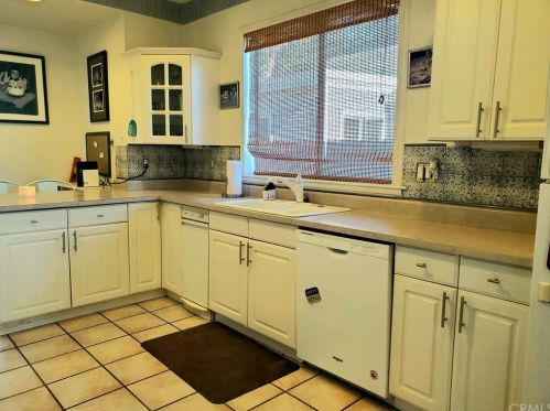 6510 Palm Ave, Riverside CA  92506-2315 exterior