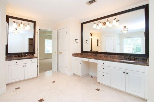 807 Brookhaven Springs Ct, Atlanta GA  30342-3551 exterior