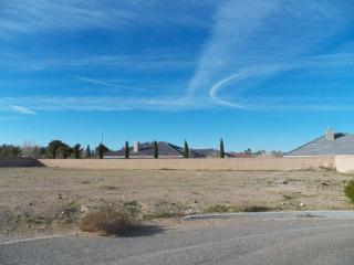 1240 Cynthia Ct, Ridgecrest, CA 93555-5641
