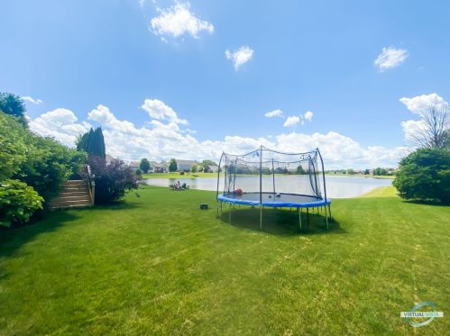 2247 Luther Lowell Ln, Sycamore IL  60178-8751 exterior