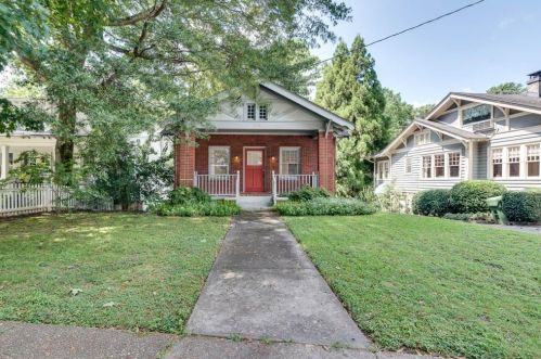 2088 Mckinley Rd, Atlanta, GA 30318-1706