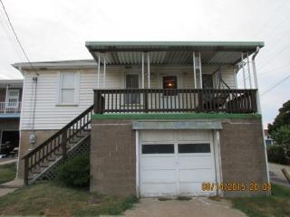 301 School St, Weirton, WV 26062-3342