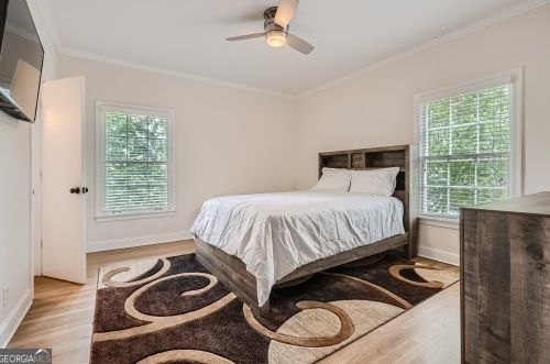 3685 Cantrell Rd, Atlanta GA  30319-1304 exterior