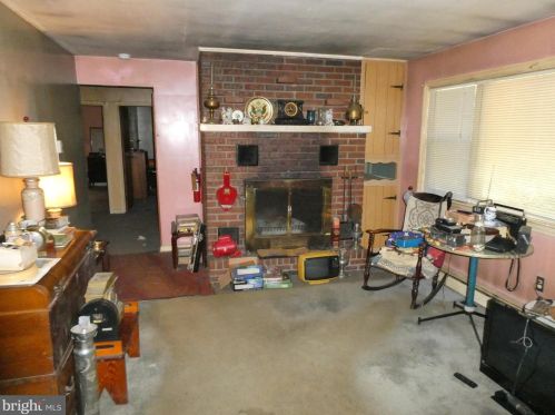 200 Weston Ave, Gloucester, NJ 08030-1355