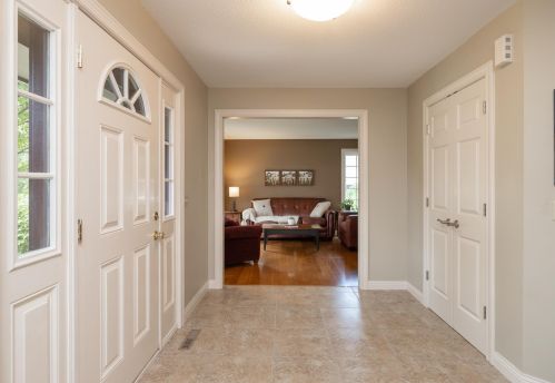 12566 Dover Dr, Saint Paul MN  55124-5238 exterior